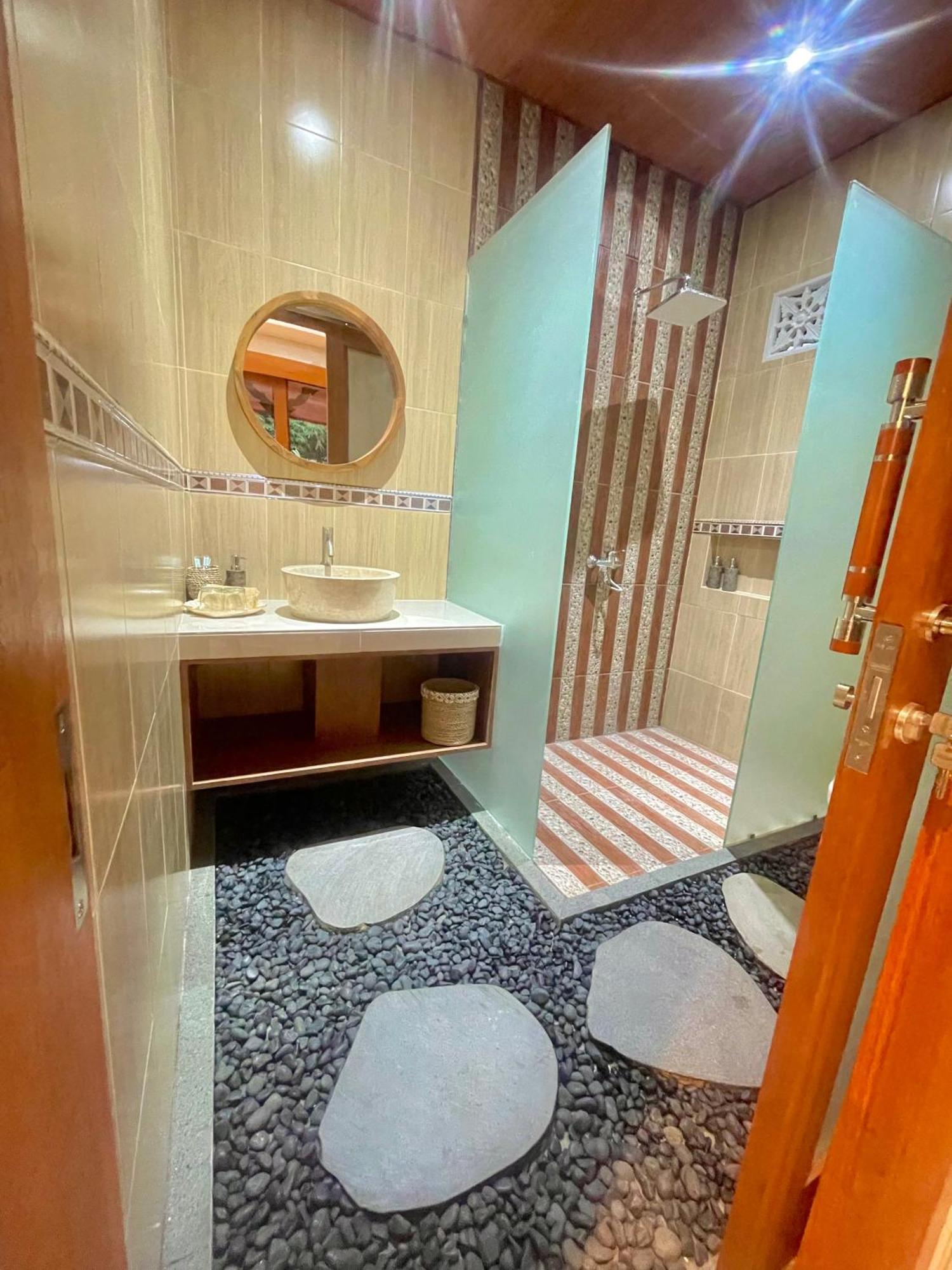 Ayu Homestay อูบุด ภายนอก รูปภาพ